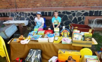 Flohmarkt im Hof des „Alten Rathauses“ in Langstadt – Einnahmen zu Gunsten des neuen Jugendtreffs
