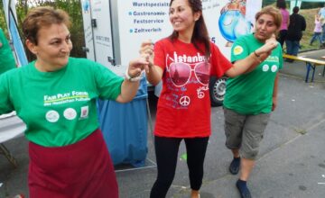 Bei strahlendem Sonnenschein konnte man auf der Festmeile des „2. Erloch-Fest – Ein Fest für alle!“ flanieren