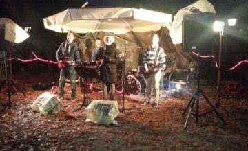 Jugendband „SWITCH!“ setzten Idee vom „Winter-Open-Air“ auf Babenhäuser Weihnachtsmarkt um!