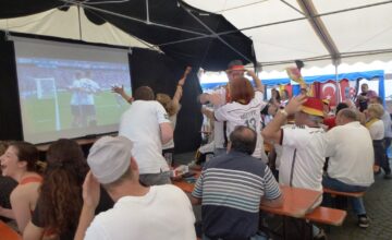 „Public Viewing“ auf dem Babenhäuser Marktplatz ein voller Erfolg