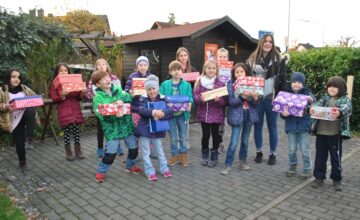 Offener Kindertreff beteiligt sich bei der Aktion „Weihnachten im Schuhkarton“!