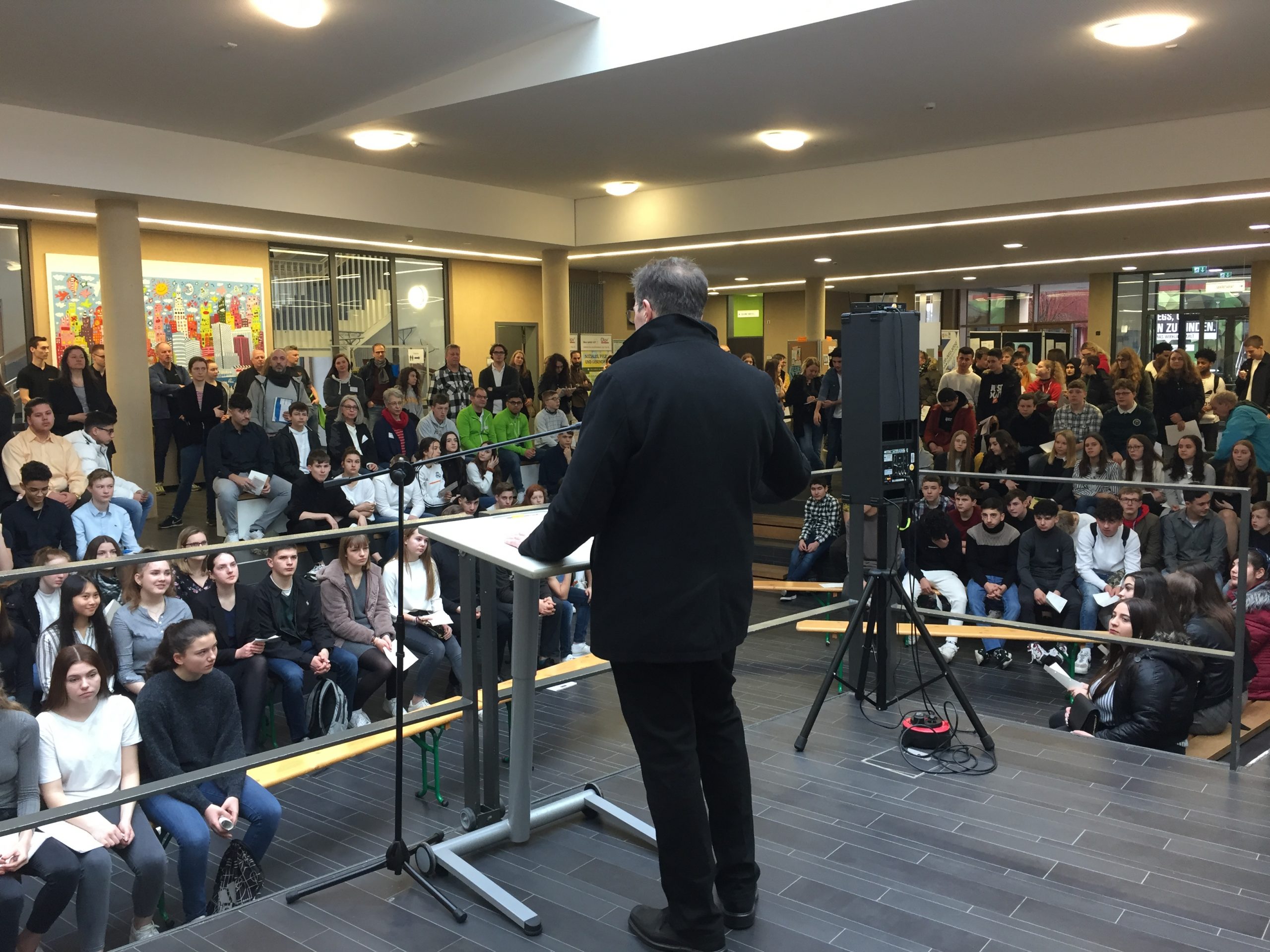 Wo Firmen um Azubis werben 220 Schüler der Offenen Schule besuchen 22. Job-Info-Börse Babenhausen – „Inzwischen ist es eher so, dass Firmen sich um Auszubildende bewerben“, sagte André Ziegler von [&hellip;]