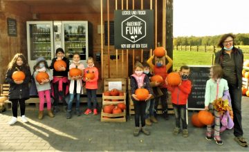 Kürbisspende für den Kindertreff vom Bauernhof Funk in Langstadt