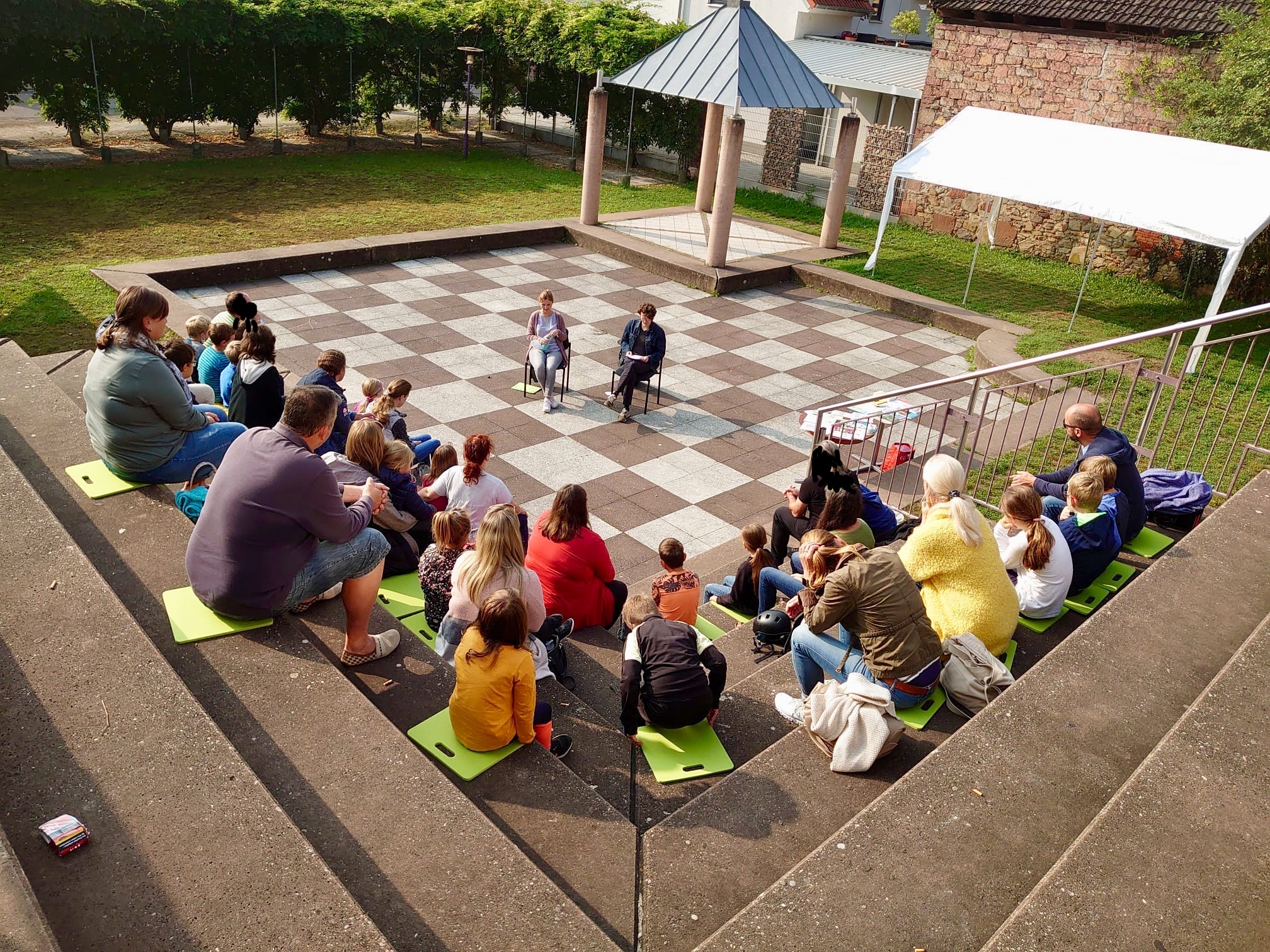 Eltern-Kind-Workshop am 18.09.2021 in Kooperation mit dem Landkreis DA-DI Am Samstag, 18. September fand von 10:00 Uhr bis 13:00 Uhr am sogenannten „Schachfeld“ seitlich der Stadthalle ein Eltern-Kind-Workshop KIDPOWER mit [&hellip;]