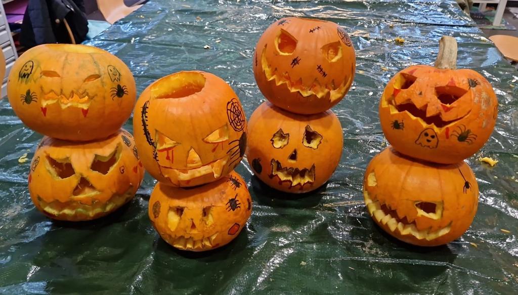 Ein vielfältiges und abwechslungsreiches Programm haben sich die Mitarbeiter*innen der KiJuFö für die in diesem Jahr auf eine Woche reduzierten hessischen Herbstferien ausgedacht. Bereits am ersten Samstag starteten die Kinder [&hellip;]