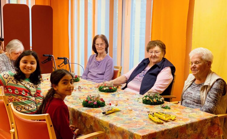 Kinder- und Jugendförderung zu Besuch im Seniorenzentrum Be-thesda